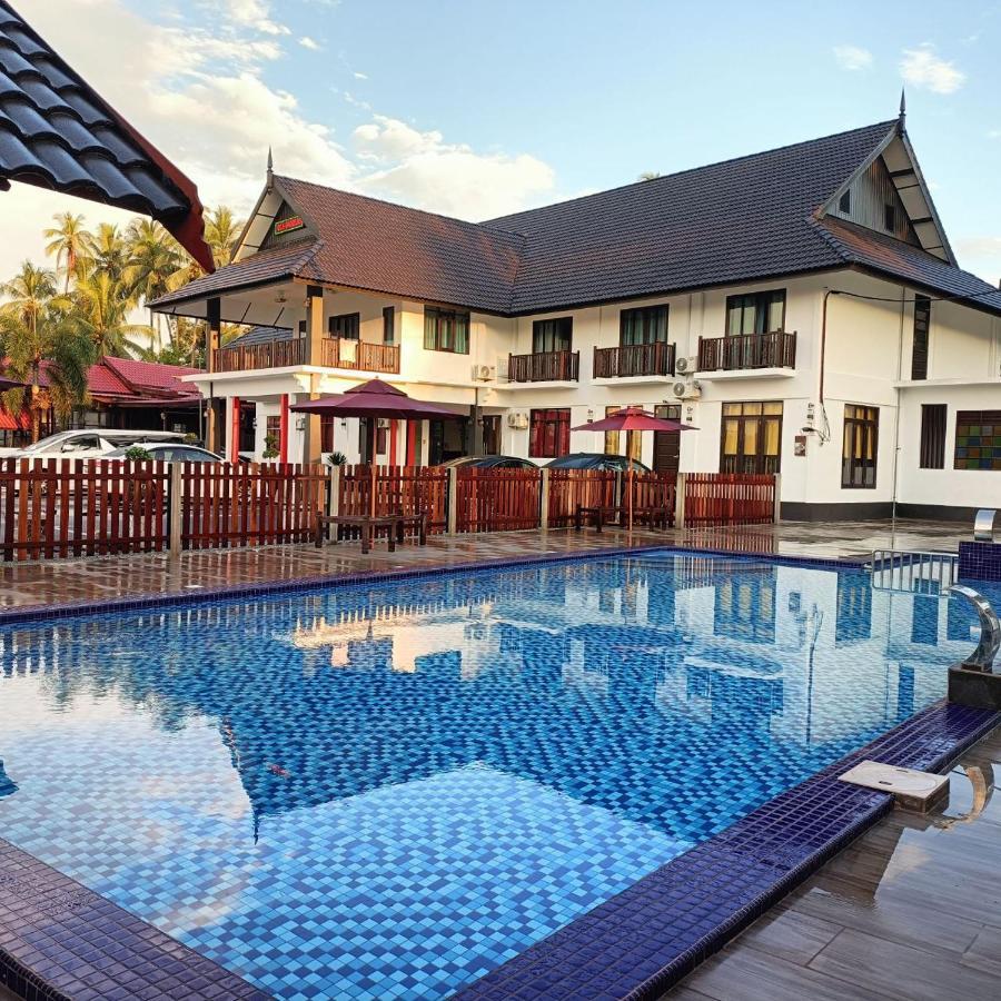 Villa Wanie Inn Setiu Exterior photo